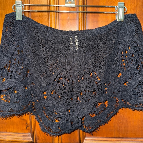 eberjey Gypsy Traveler Sam Shorts in Black, size Medium - Picture 7 of 9